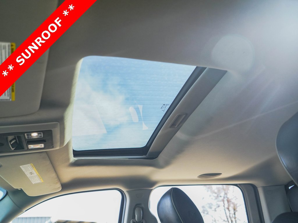 Used 2015 RAM 3500 Laramie Longhorn image 12