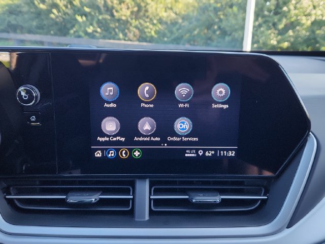 New 2026 Chevrolet Trax RS w/ Sunroof Package FWD image 25