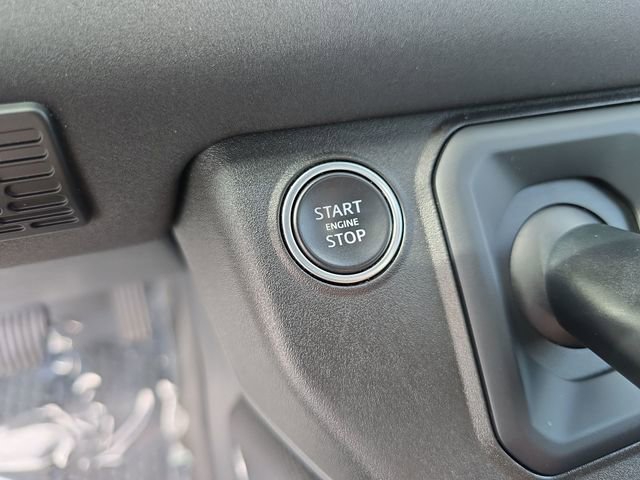 Used 2022 Land Rover Defender 90 X-Dynamic S image 20