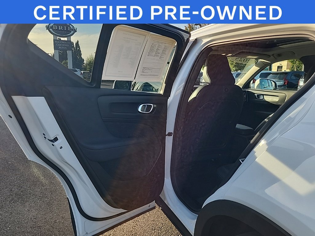 Used 2025 Volvo XC40 B5 Core w/ Protection Package Premier AWD/4WD image 15