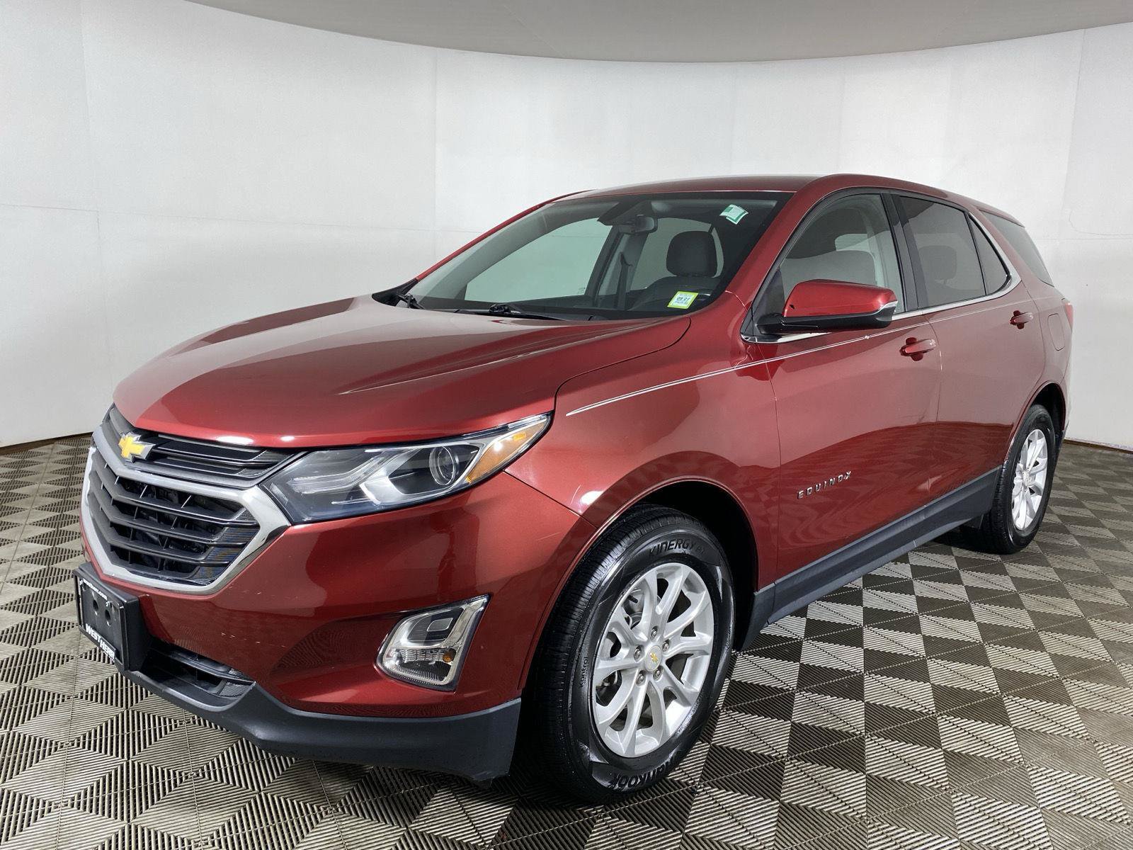 Used 2019 Chevrolet Equinox LT FWD image 3