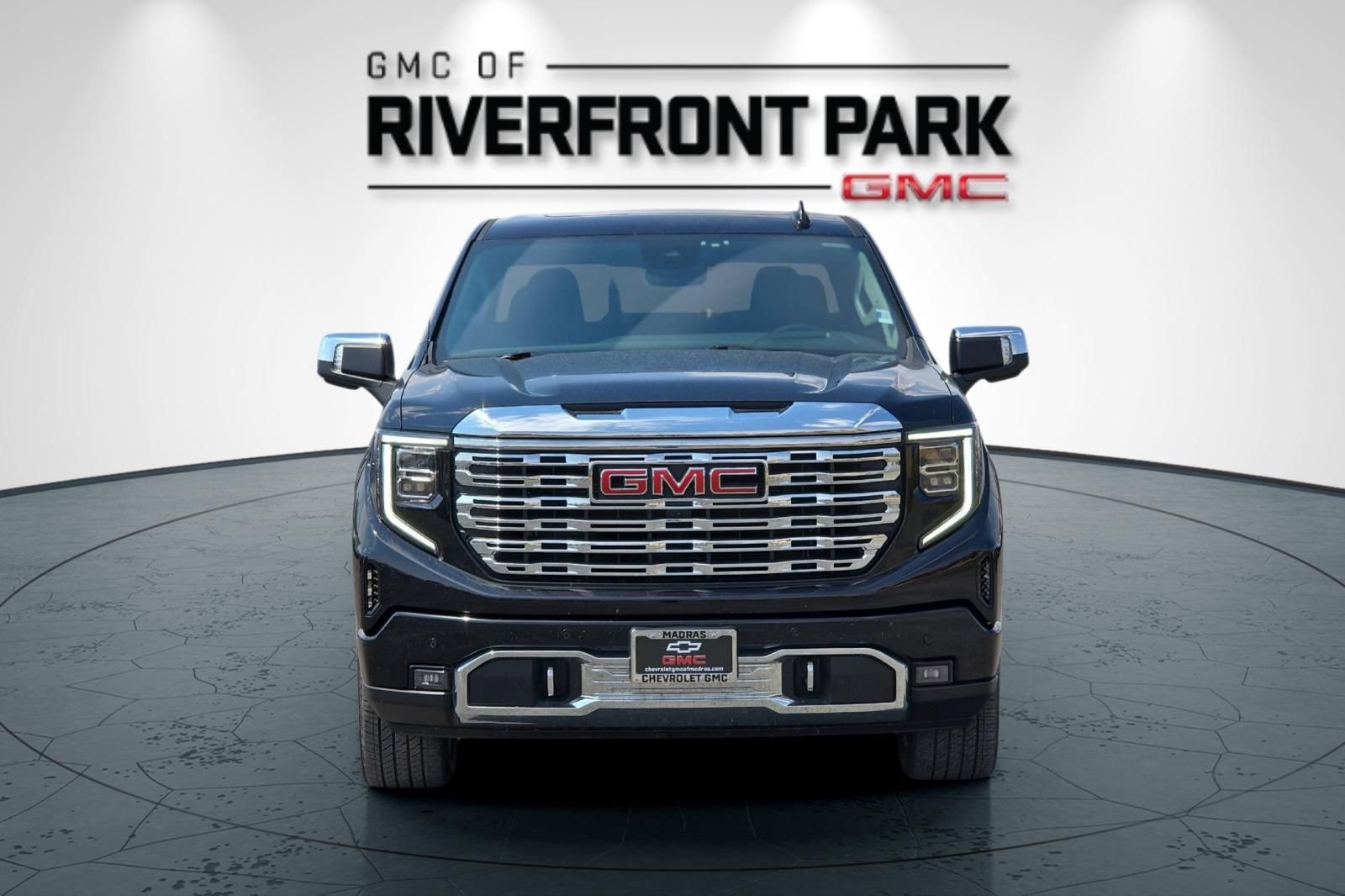 Used 2024 GMC Sierra 1500 Denali w/ Denali Reserve Package image 8