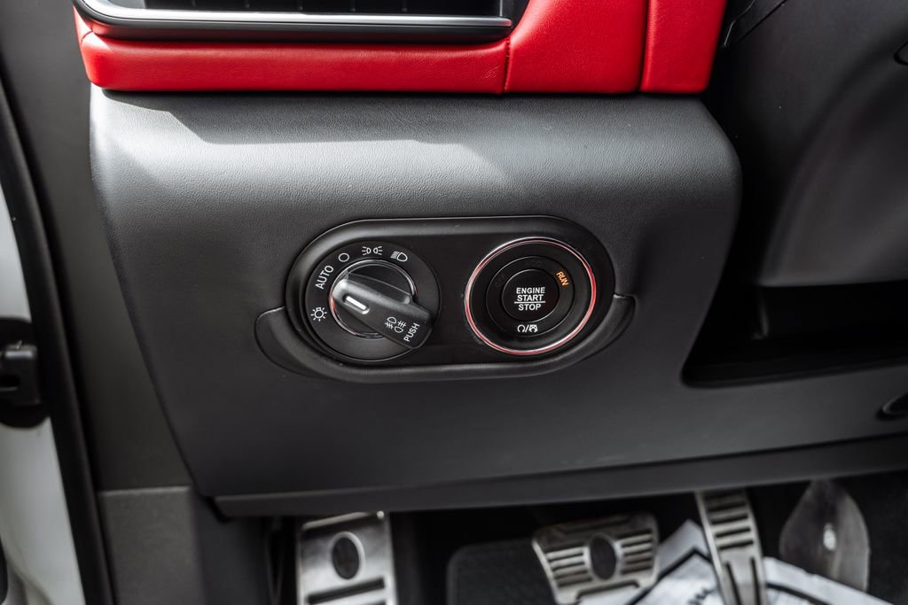 Used 2022 Maserati Levante GT image 19