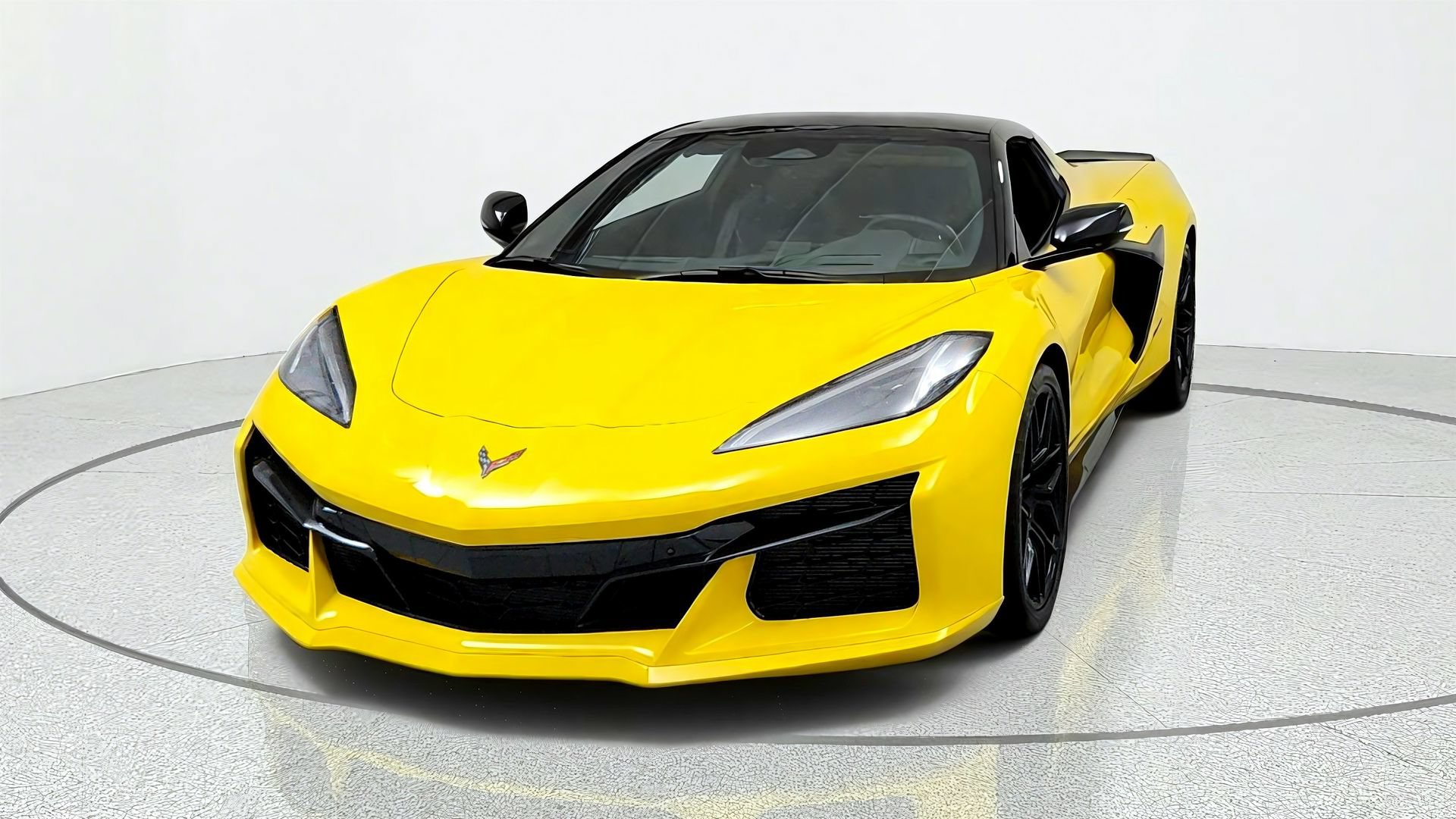 Used 2025 Chevrolet Corvette Z06 w/ Stealth Interior Trim Package RWD image 8