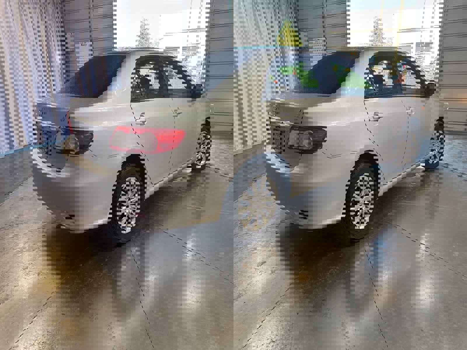 Used 2012 Toyota Corolla LE image 5