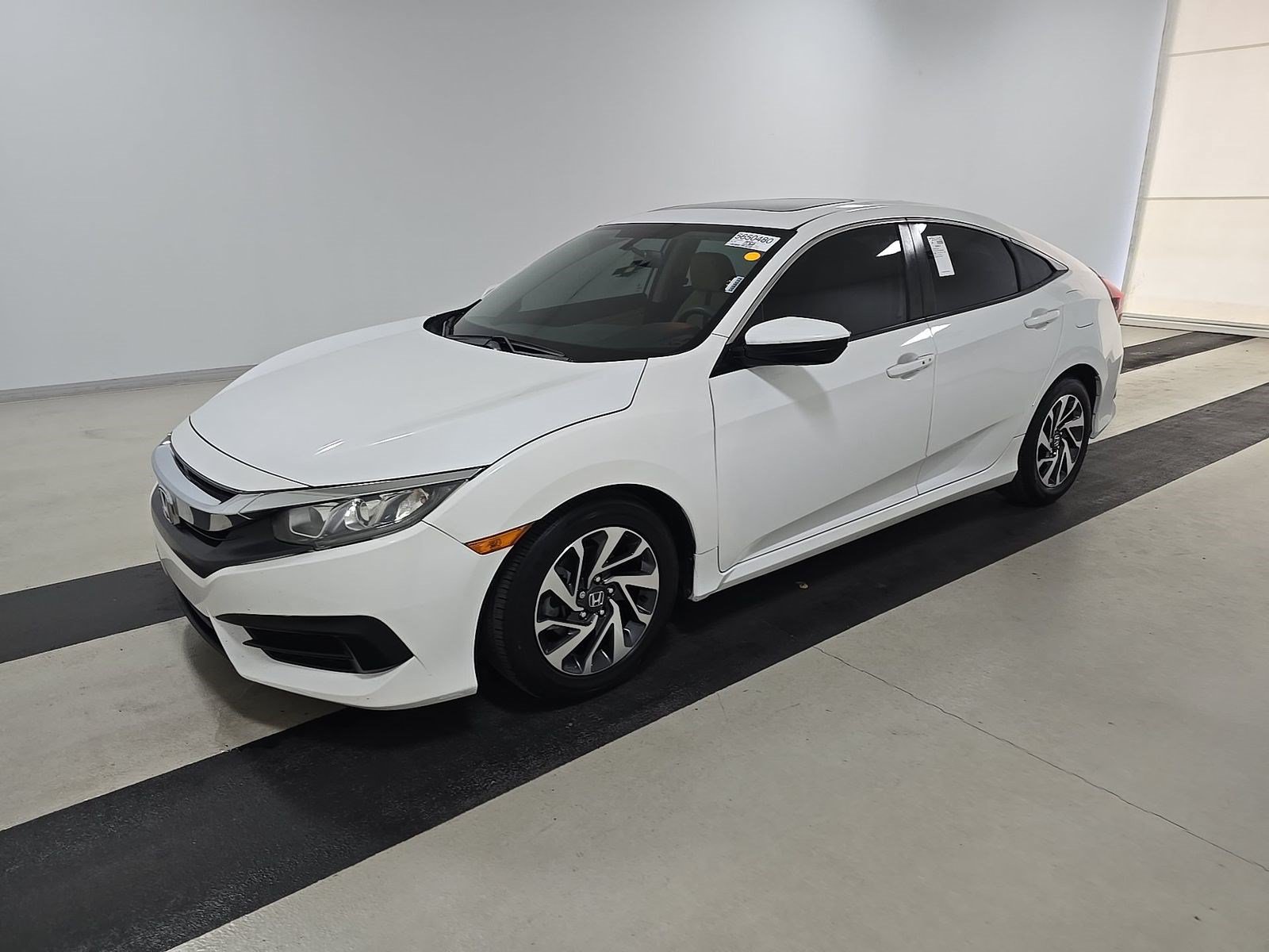 Used 2018 Honda Civic EX image 2