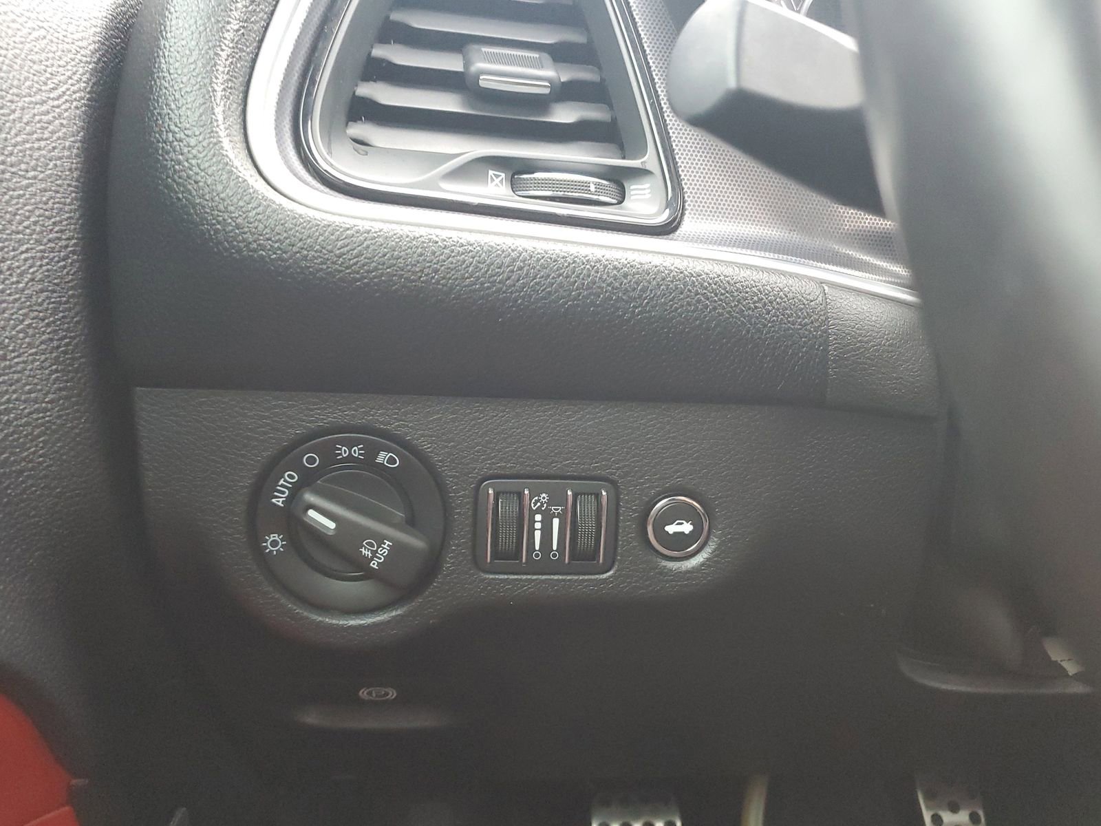 Used 2015 Dodge Challenger R/T Plus RWD image 16