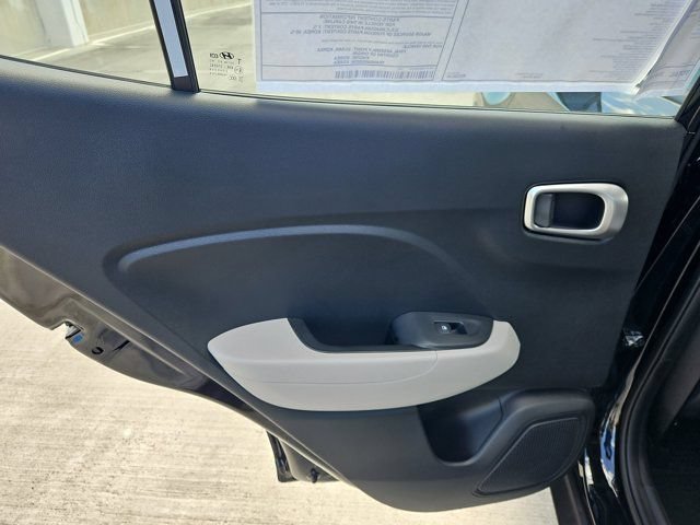 New 2025 Hyundai Venue SEL FWD image 12