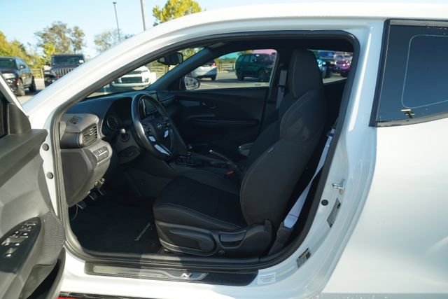 Used 2020 Hyundai Veloster N w/ Performance Package image 12