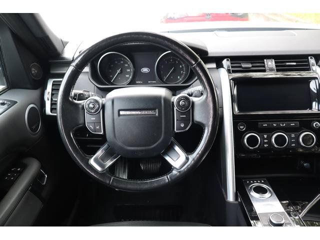 Used 2017 Land Rover Discovery HSE AWD/4WD image 8