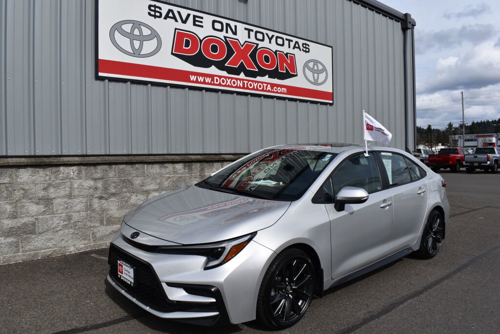 Certified 2025 Toyota Corolla XSE image 1