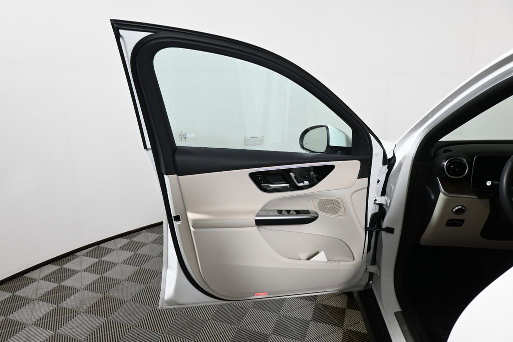 Certified 2026 Mercedes-Benz GLC 300 4MATIC image 28