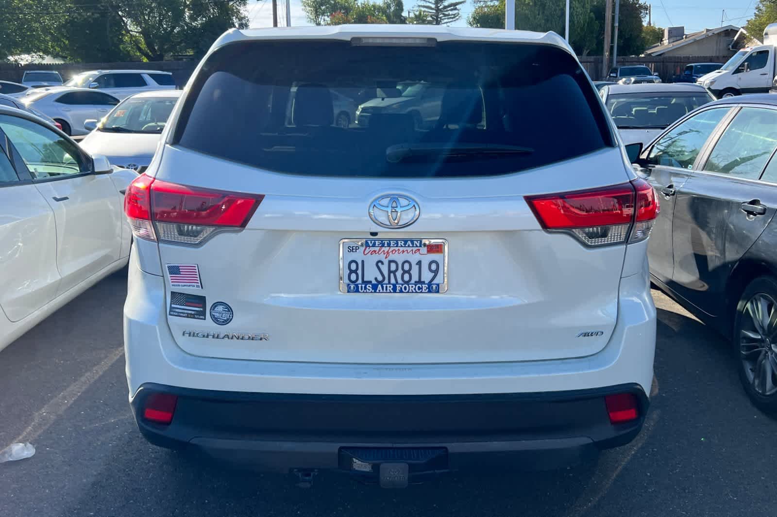 Used 2019 Toyota Highlander LE AWD/4WD image 5
