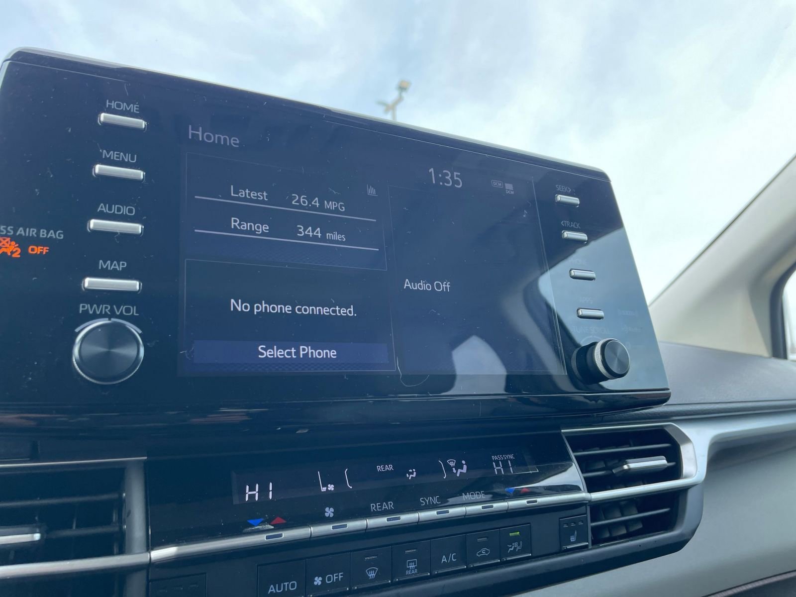 Used 2024 Toyota Sienna XLE image 20