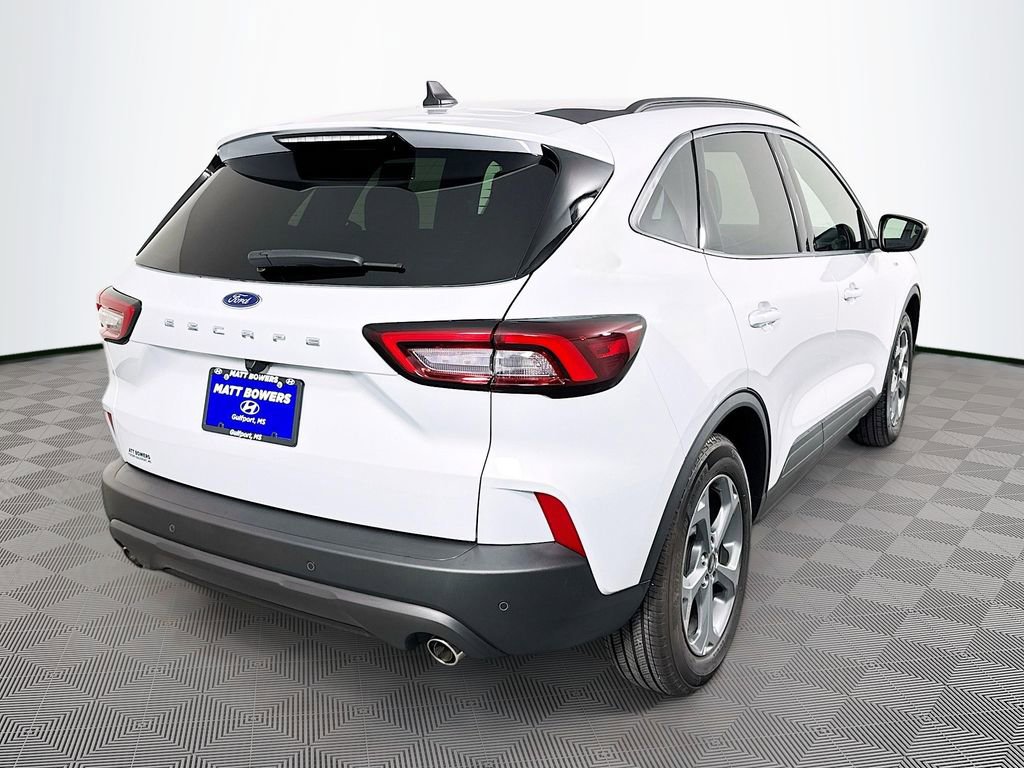 Used 2025 Ford Escape ST-Line w/ Tech Pack #1 image 5