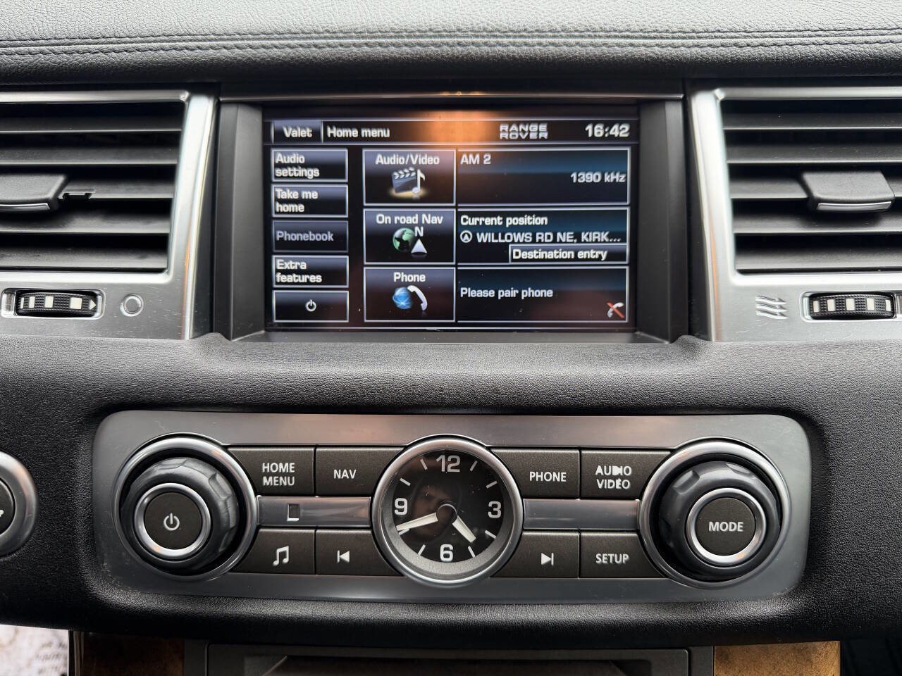 Used 2012 Land Rover Range Rover Sport HSE AWD/4WD image 21