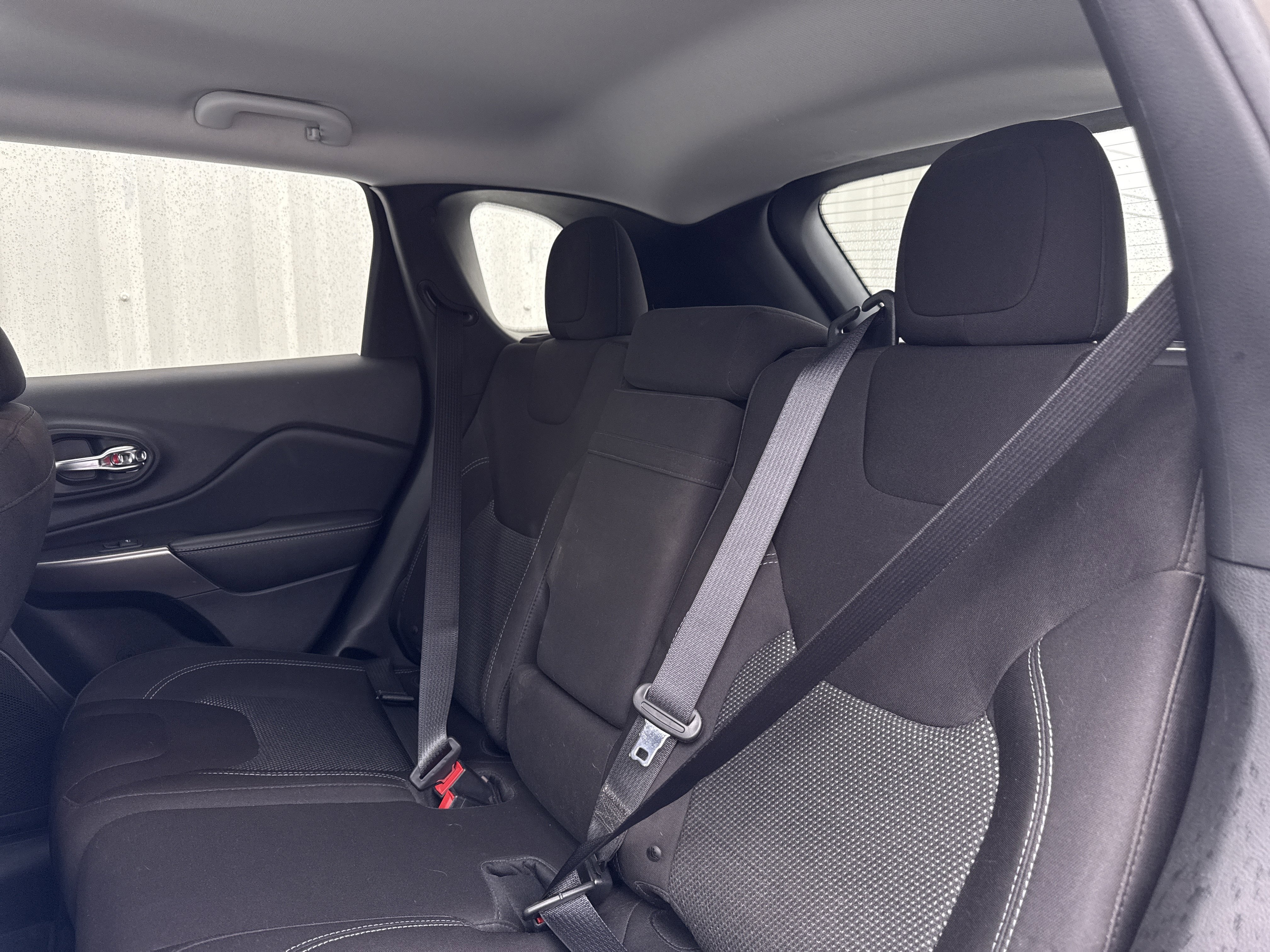 Used 2019 Jeep Cherokee Latitude w/ Popular Appearance Group image 30