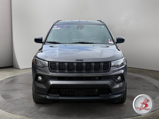 Used 2023 Jeep Compass Altitude w/ Convenience Group AWD/4WD image 2