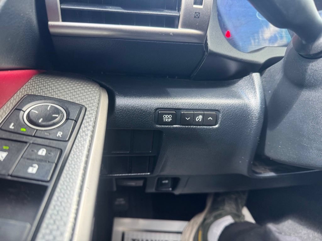 Used 2016 Lexus IS 300 AWD image 33