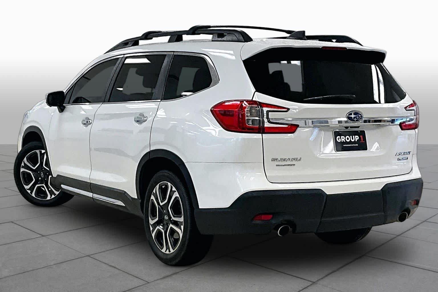 Used 2023 Subaru Ascent Touring AWD/4WD image 11