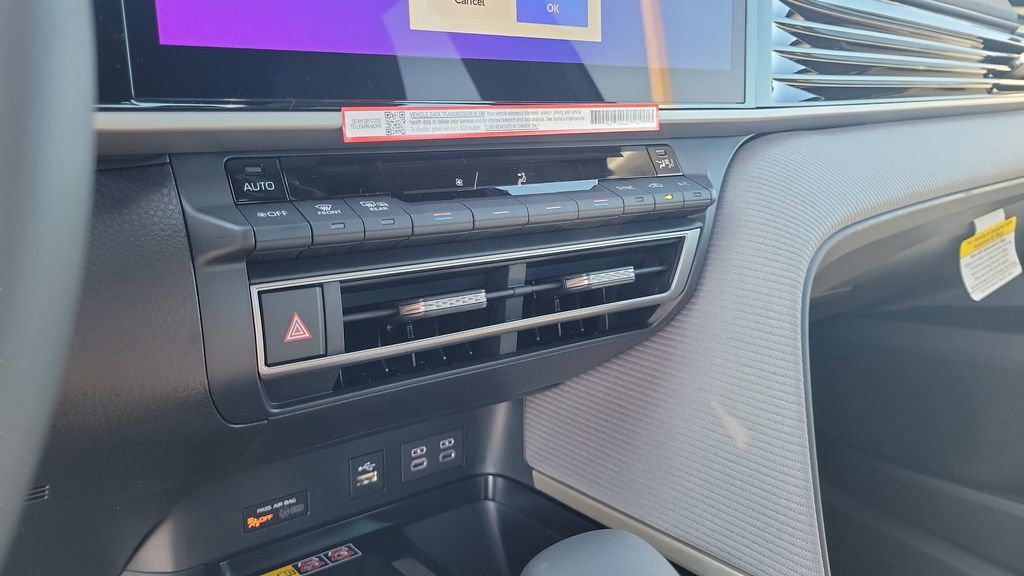Used 2026 Toyota Camry SE w/ Multimedia Upgrade Package FWD image 23
