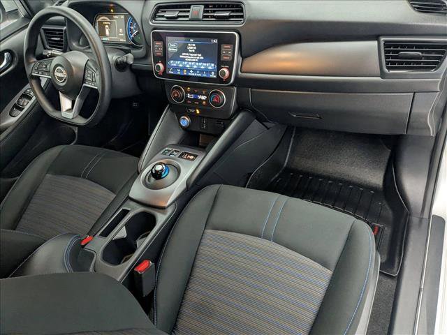 Used 2025 Nissan Leaf S image 21