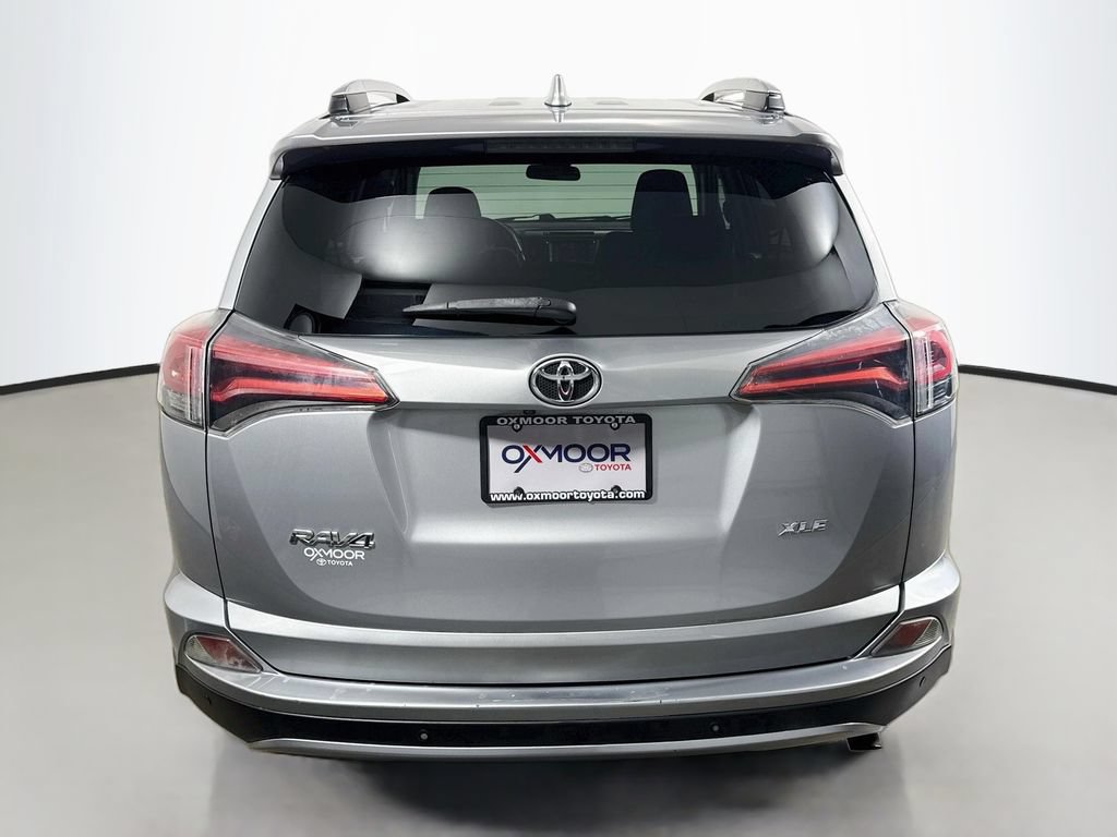 Used 2016 Toyota RAV4 XLE w/ Convenience Package FWD image 6