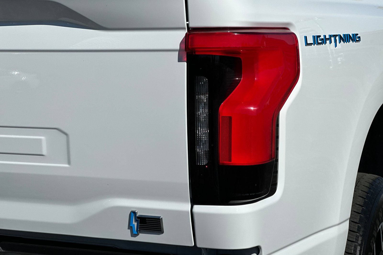 Used 2023 Ford F150 Lightning XLT AWD/4WD image 26
