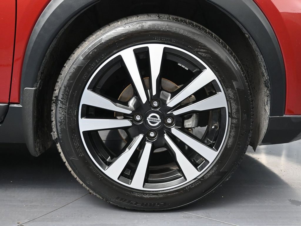 Used 2019 Nissan Kicks SR image 12