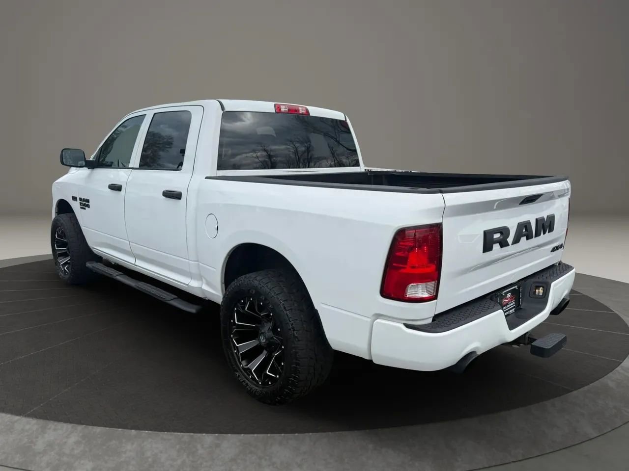 Used 2019 RAM 1500 Express w/ Wheel & Sound Group image 9