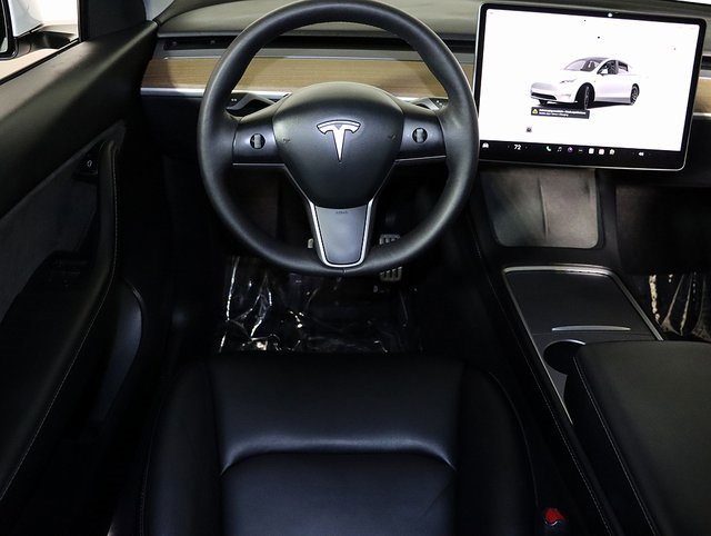 Used 2022 Tesla Model Y Performance image 3