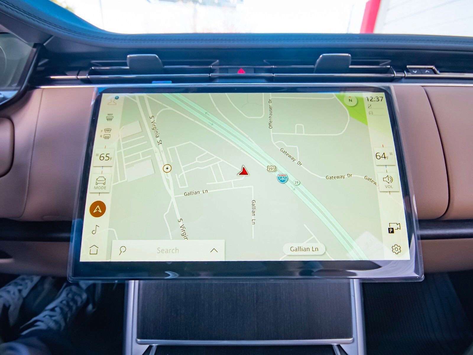 New 2025 Land Rover Range Rover SE image 23