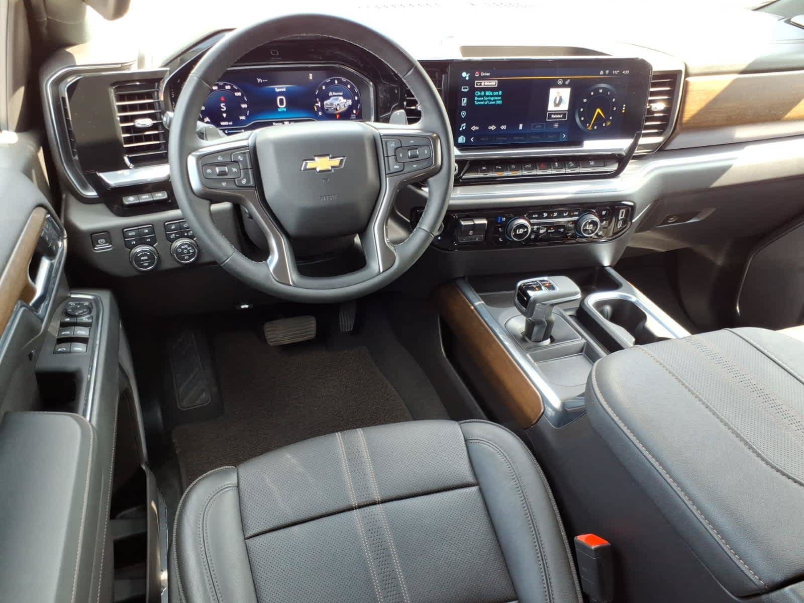Certified 2023 Chevrolet Silverado 1500 High Country w/ Technology Package AWD/4WD image 22