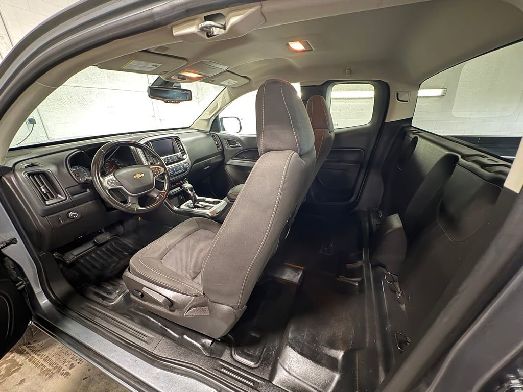 Used 2022 Chevrolet Colorado LT w/ Fleet Safety Package image 19