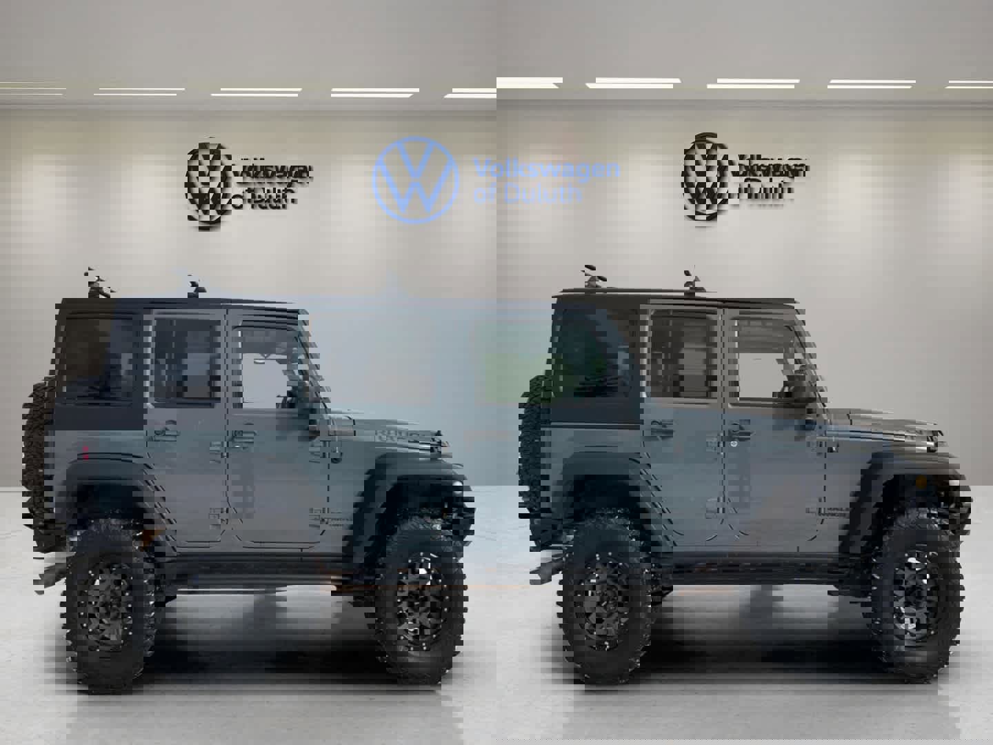 Used 2014 Jeep Wrangler Unlimited Rubicon w/ Connectivity Group image 5