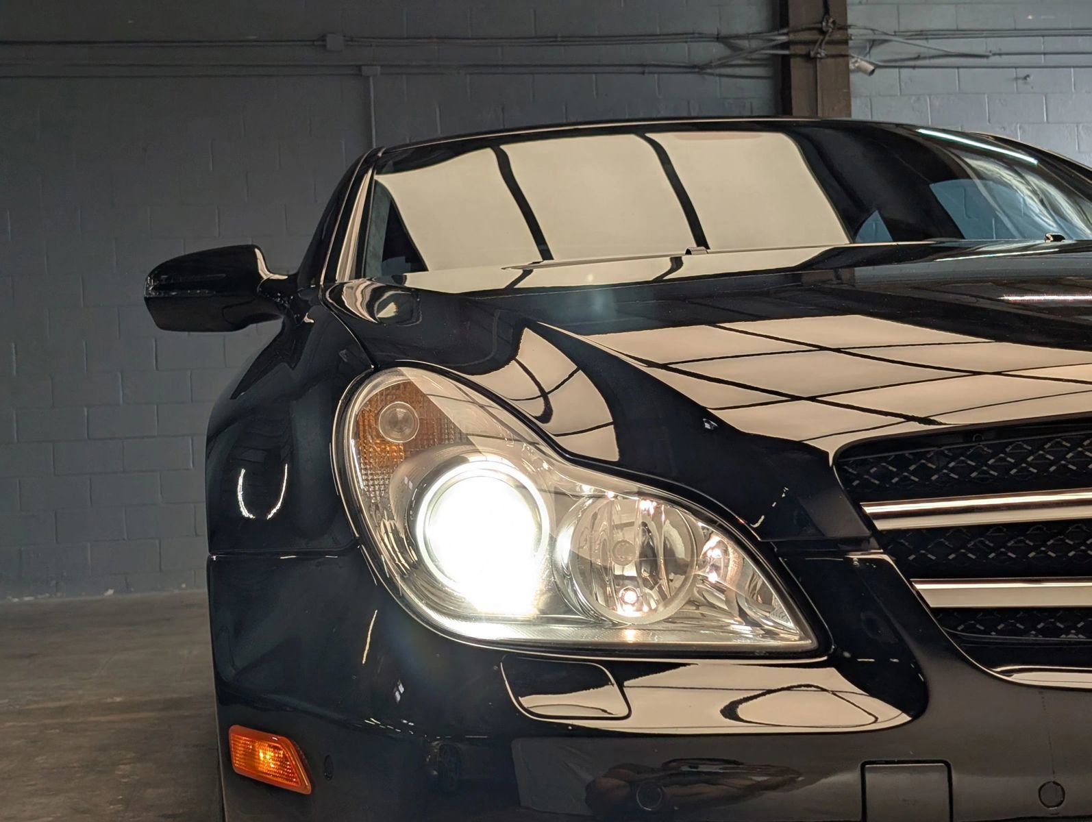 Used 2009 Mercedes-Benz CLS 63 AMG image 8