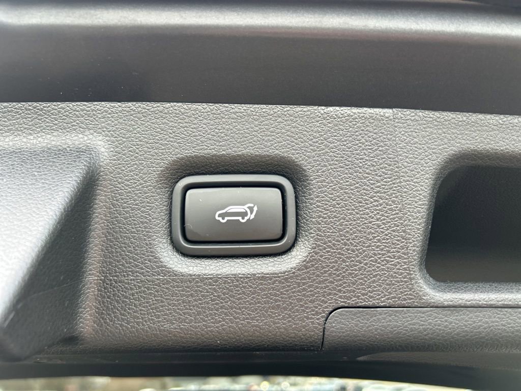 Used 2023 Hyundai Santa Fe SEL Premium w/ Cargo Package image 27