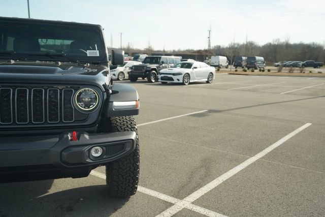 New 2026 Jeep Wrangler Unlimited Rubicon AWD/4WD image 40