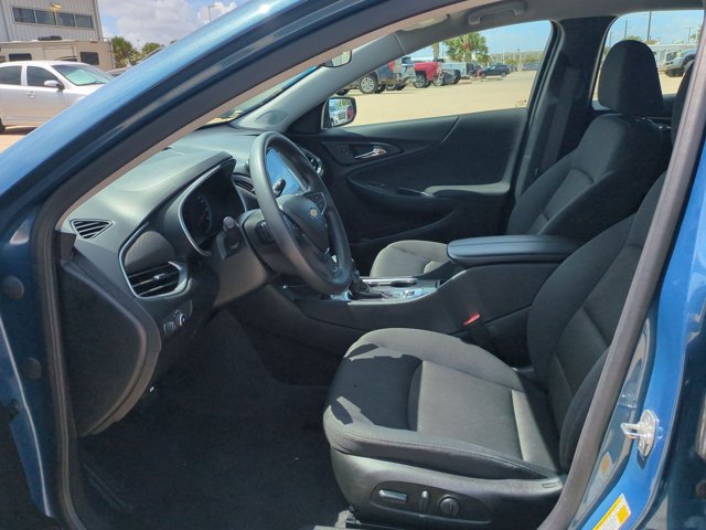 Used 2025 Chevrolet Malibu LT FWD image 15