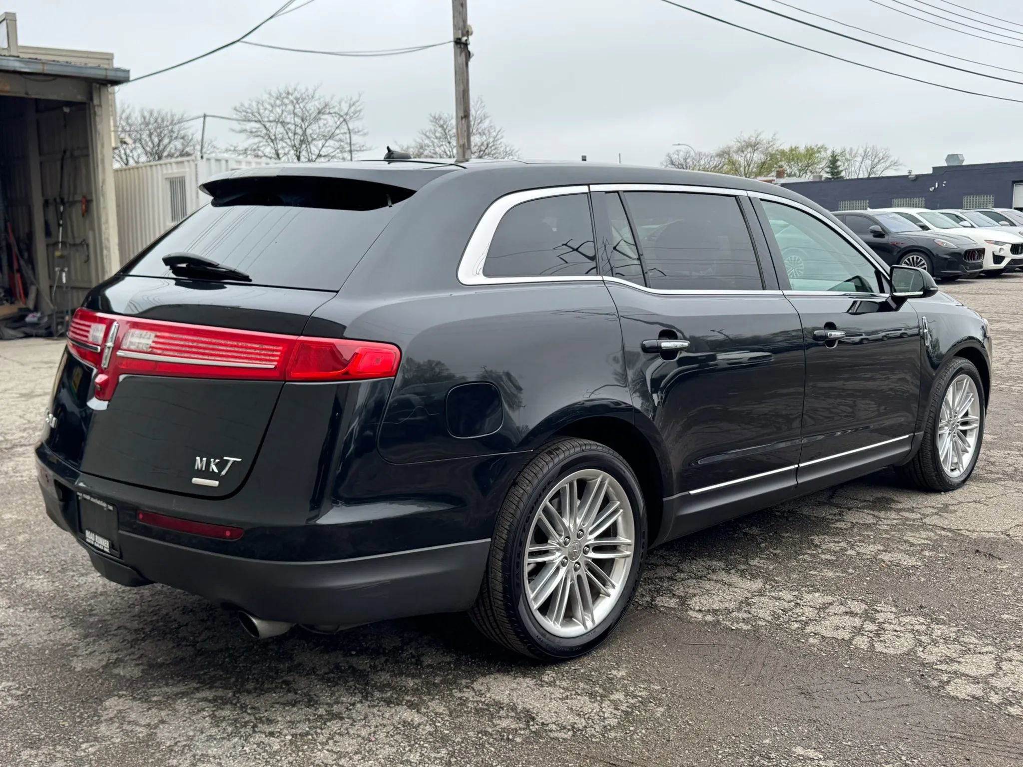 Used 2015 Lincoln MKT AWD w/ Equipment Group 201A image 5