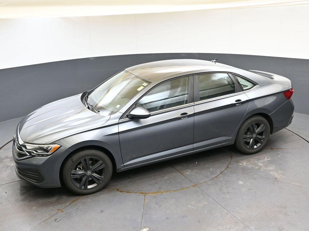 Used 2023 Volkswagen Jetta SE w/ Black Wheel Package image 45