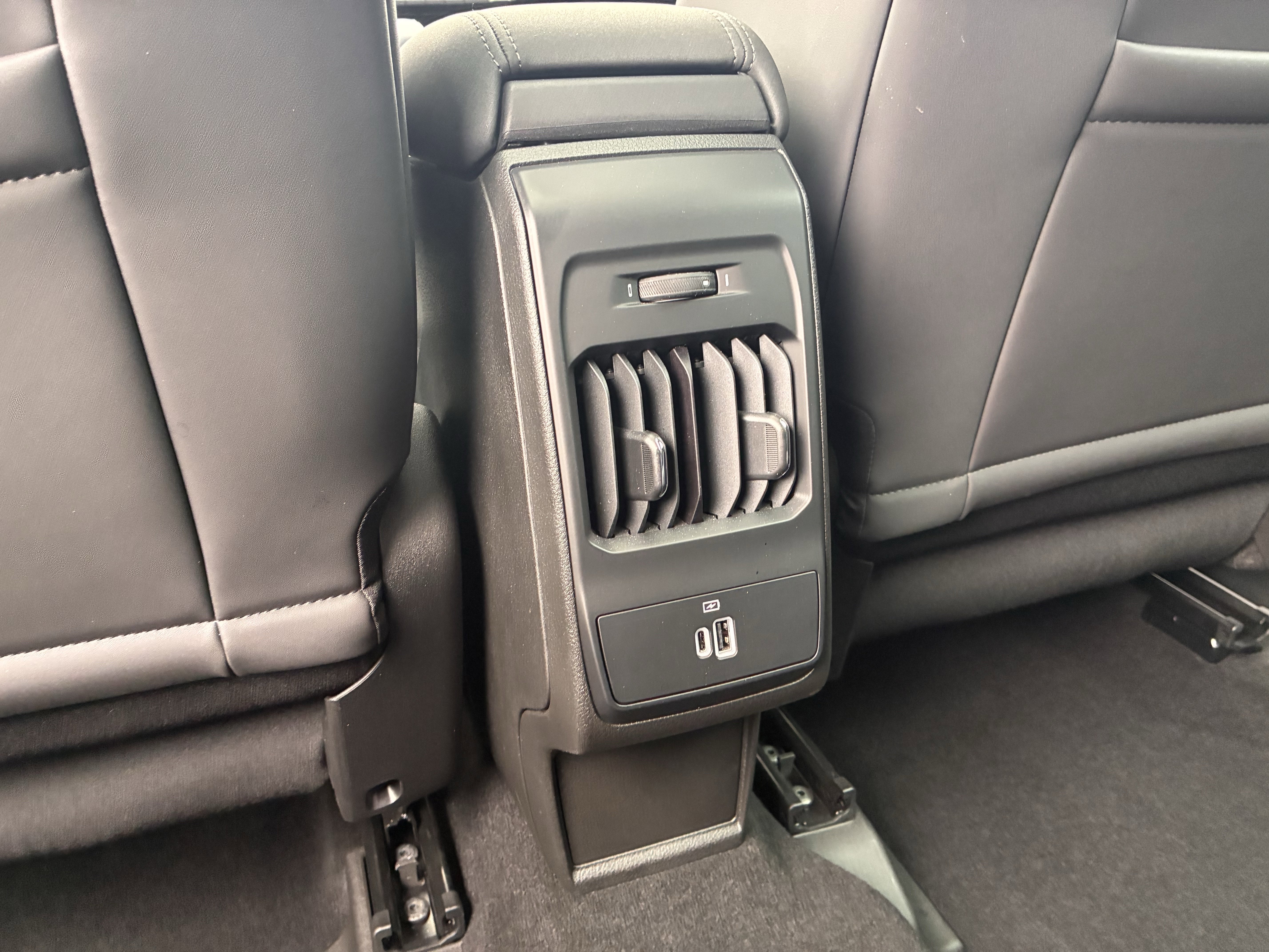 Certified 2024 Alfa Romeo Tonale Speciale image 28