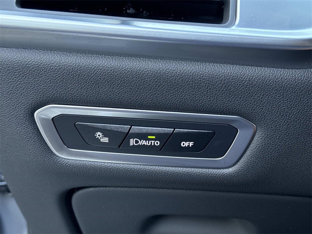 Used 2025 BMW X7 xDrive40i w/ M Sport Package image 34