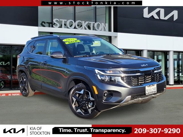 Used 2025 Kia Seltos EX image 1