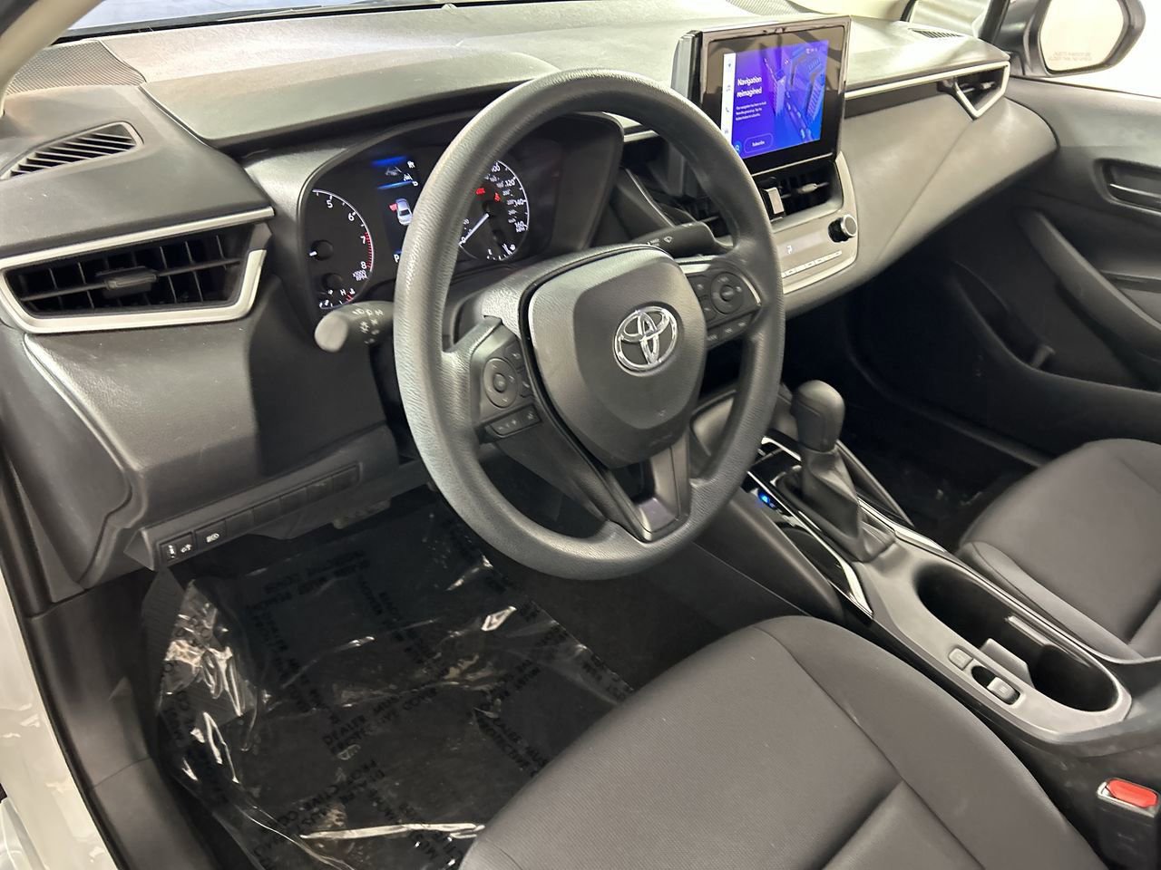 Used 2024 Toyota Corolla LE FWD image 11