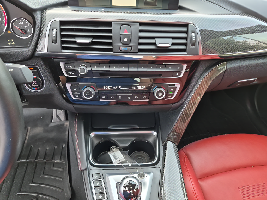 Used 2018 BMW M3 RWD image 23