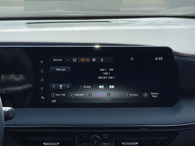 New 2025 Nissan Kicks SR image 24