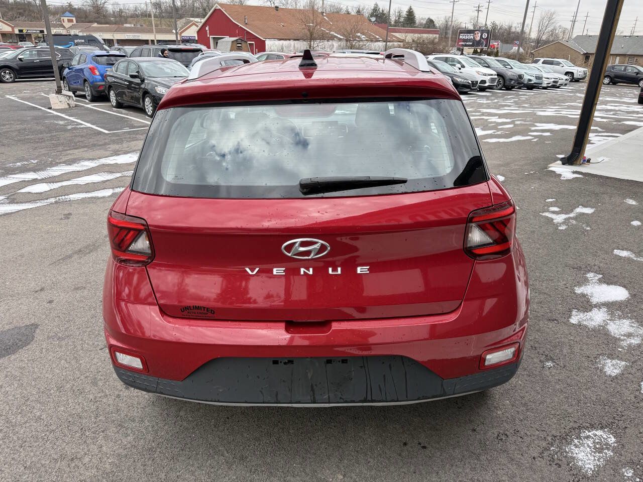 Used 2021 Hyundai Venue SEL image 9