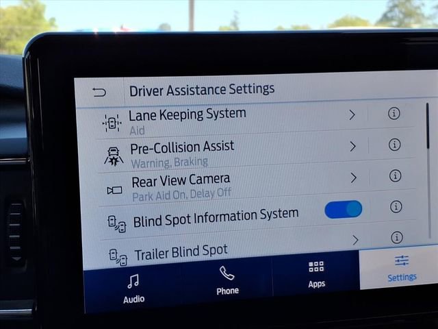 Used 2020 Ford Explorer XLT w/ Equipment Group 202A image 8