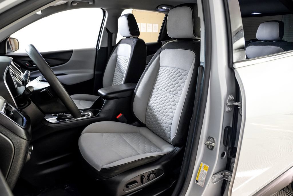 Used 2019 Chevrolet Equinox LT image 28